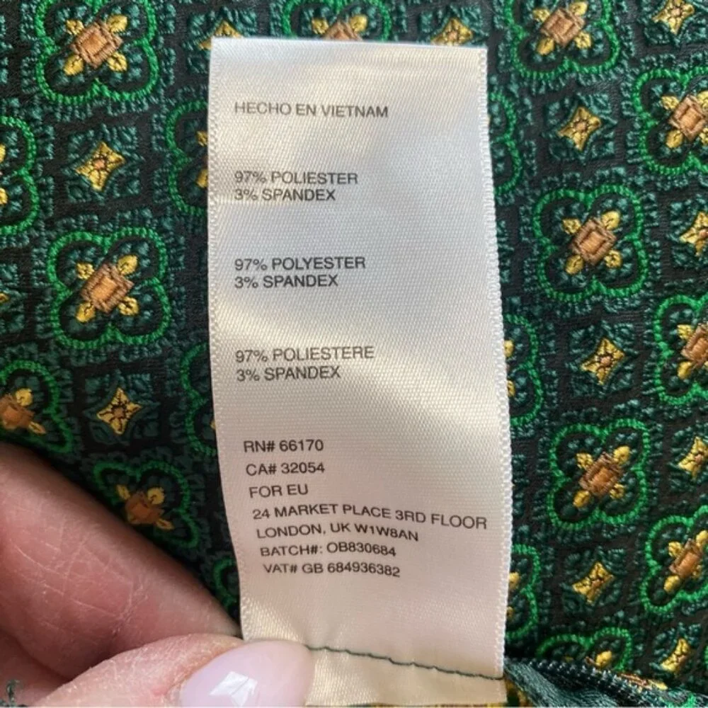 Urban Outfitters - Green Shamrock Print Mini Skirt - XS - Vietnam - Picture 6 of 7